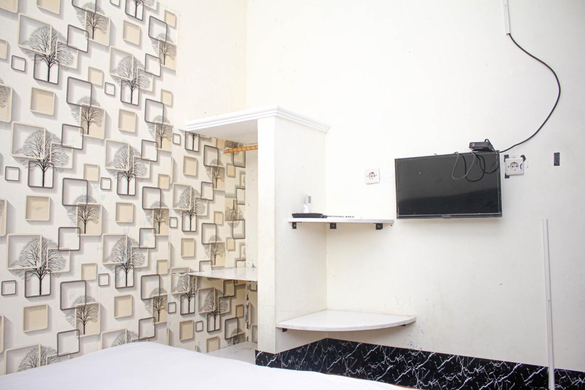Super Oyo Capital O 2258 Santana Syariah Guest House Kartosuro Exterior foto
